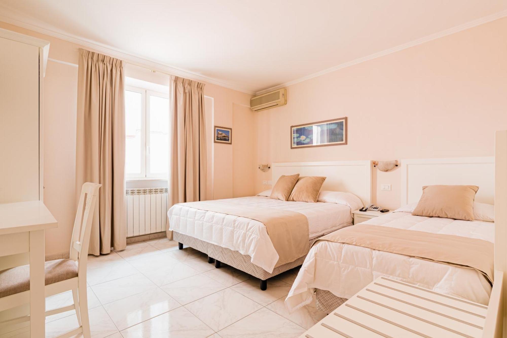 Hotel Da Raffaele 이스키아 외부 사진